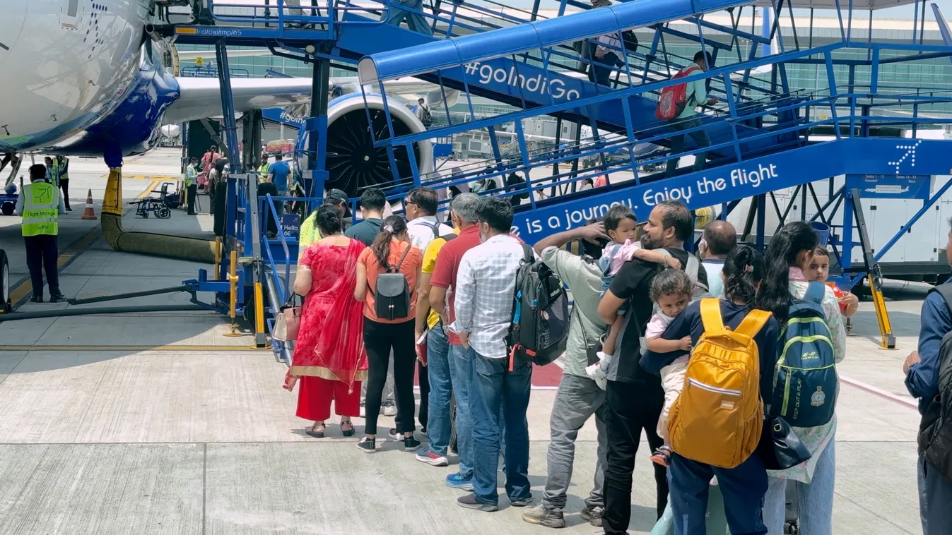 A légiutas-kísérő elmondta, hogy miért jelentenek a szokásosnál is több problémát az indiai utasok.