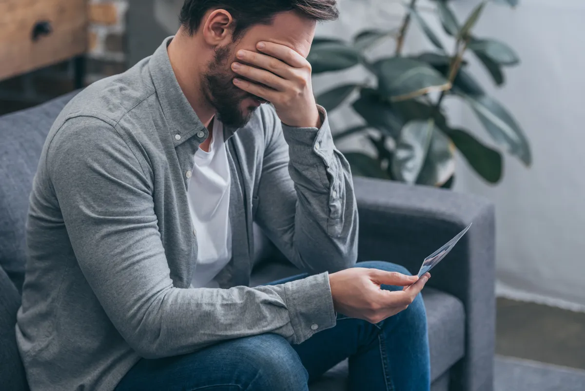 Egressy Mátyás édesapjának illusztrációja, aki most vesztette el a fiát.