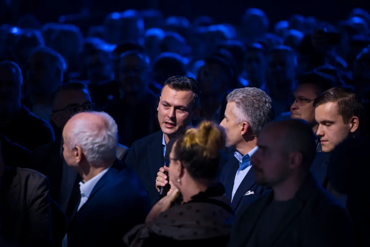 Baji Balázs a Háborúellenes Gyűlésen