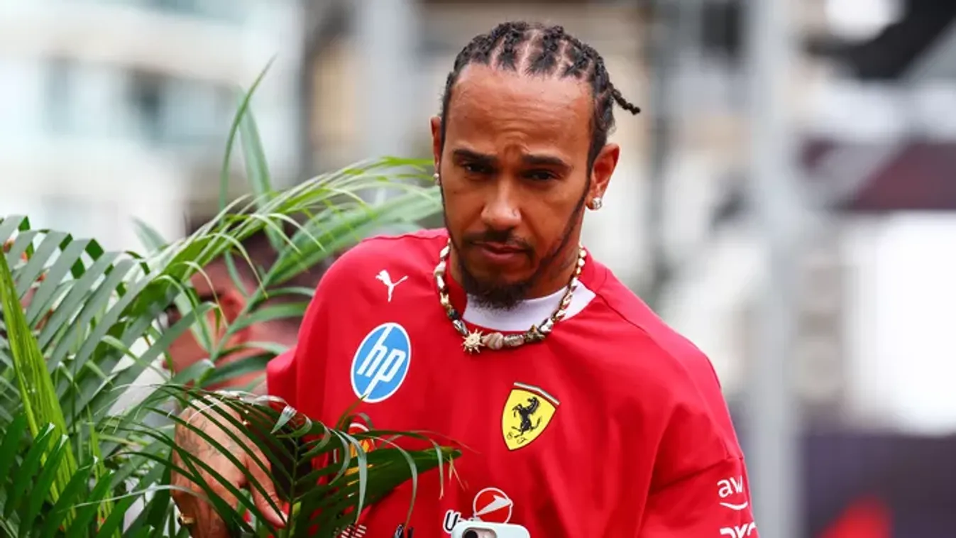 Szakított Lewis Hamilton, néhány héttel a szezonnyitó előtt érte a csapás
