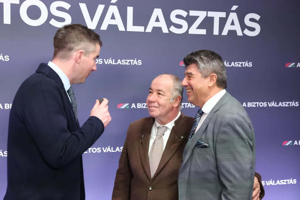 Kocsis Máté köszöntötte Szőke Andrást és Nemcsák Károlyt