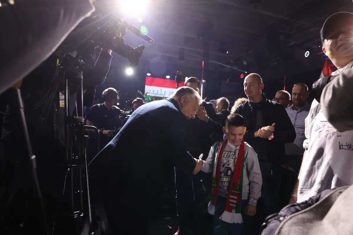 2025. 02. 07. DÁP, HEGY, háborúellenes gyűlés, szombathely 
Orbán Viktor bevonulás