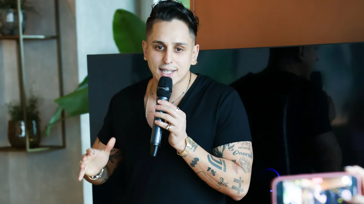 Aurelio frappánsan válaszolt Sipos Petinek.