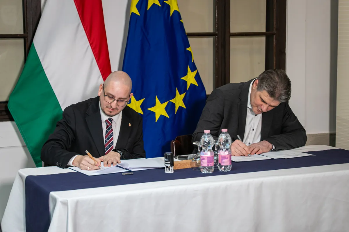 A kereskedő adomány céllal vette meg a mosógépet