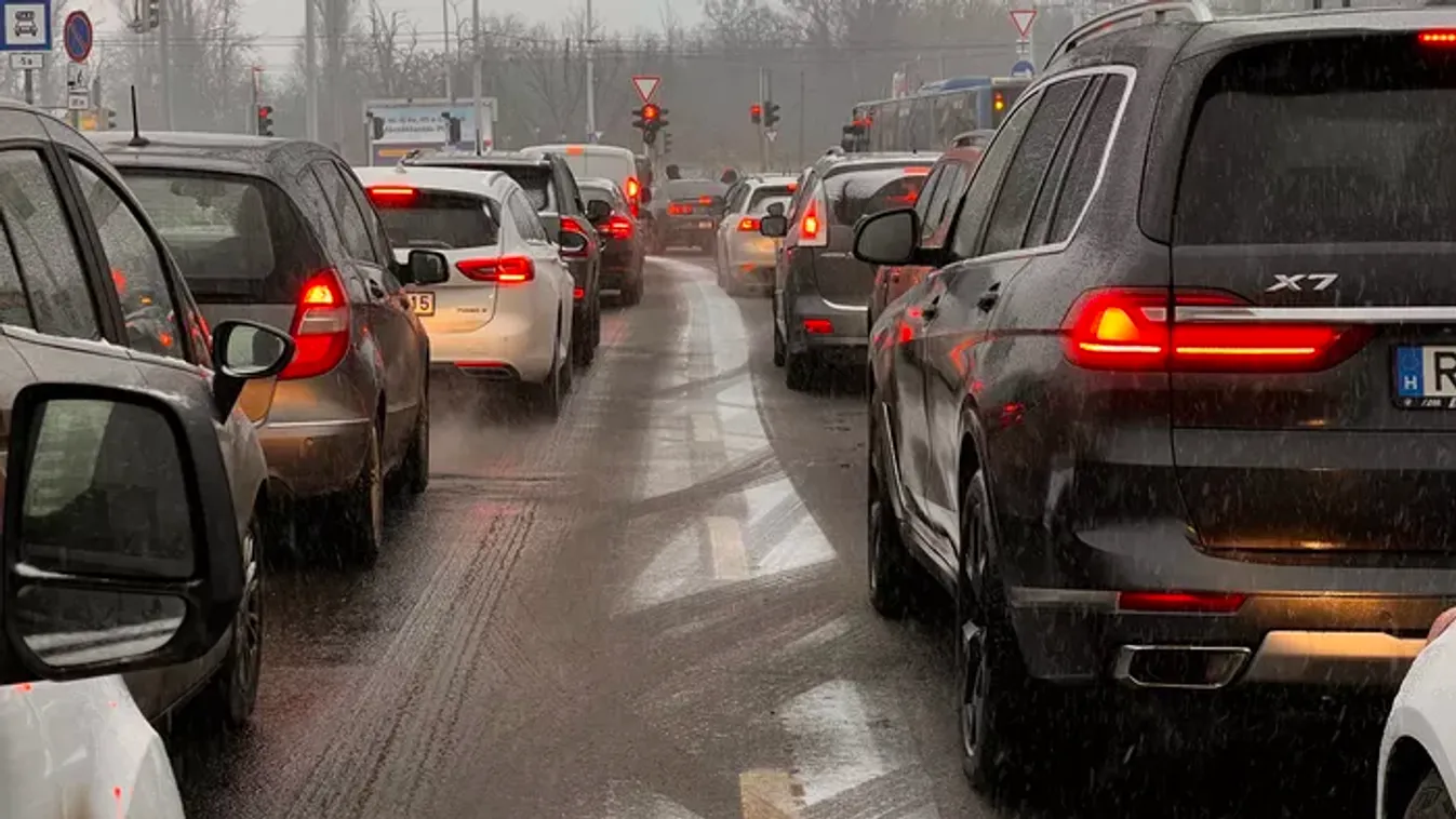 Figyelmeztetést adott ki a katasztrófavédelem az ónos eső és havazás miatt