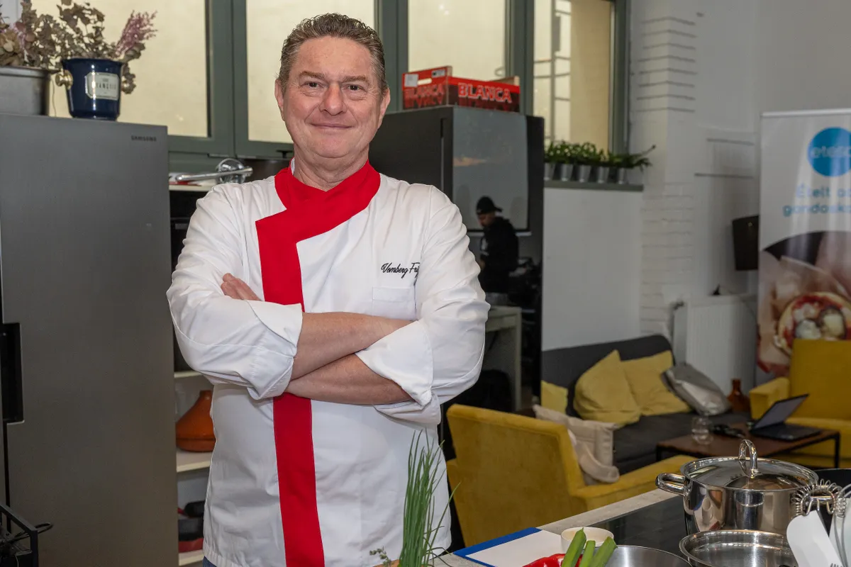 Vomberg Frigyes hat éve a Séfek Séfe csapat tagja.