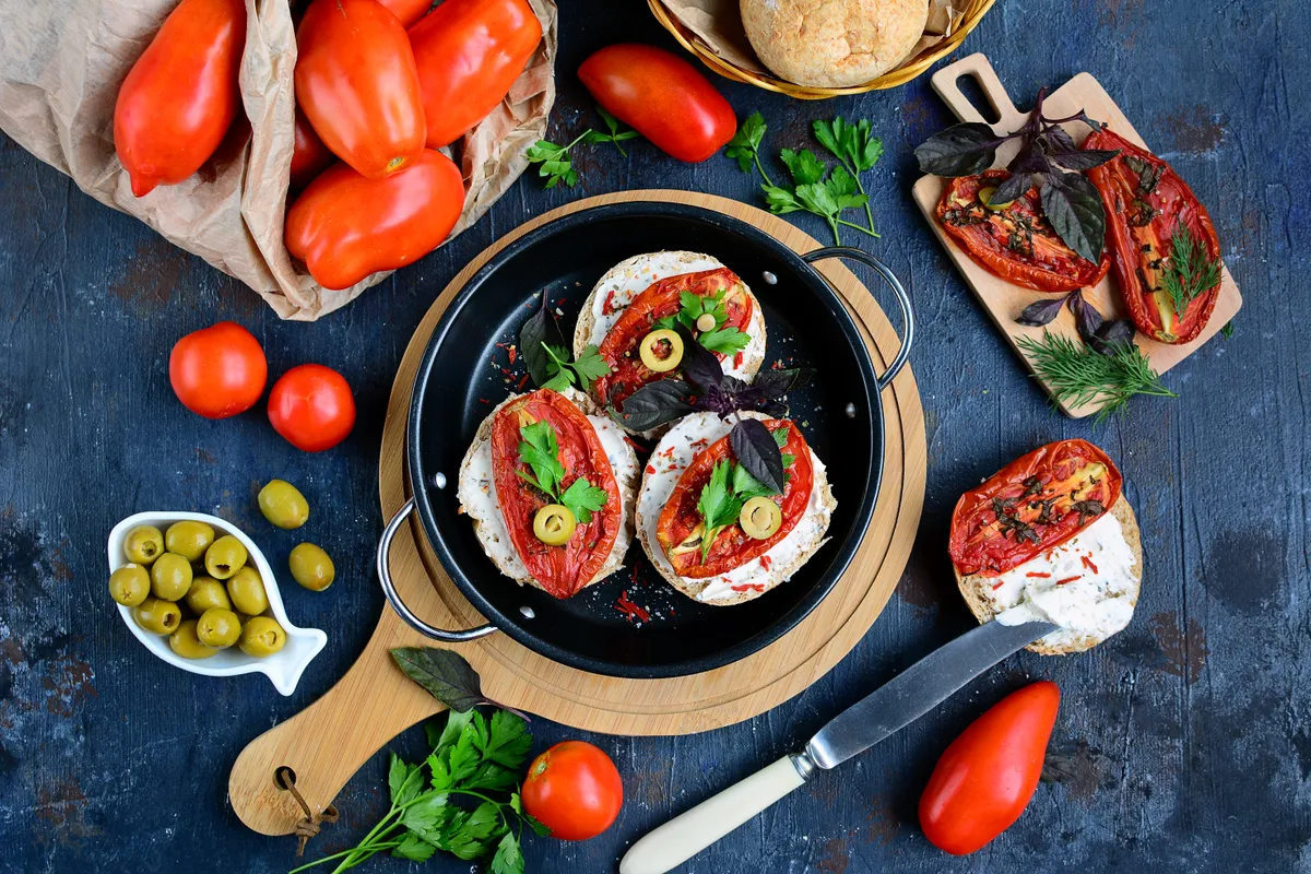 Tökéletes körözött receptje aszalt paradicsommal