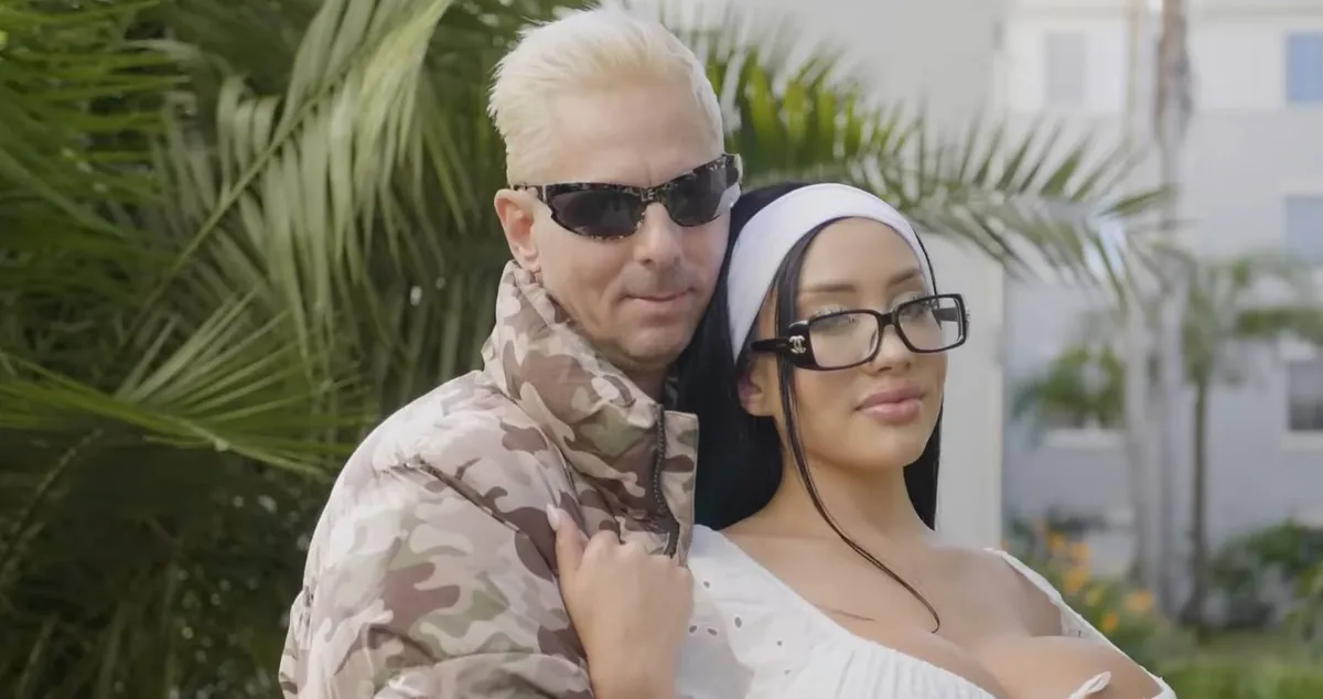 Michael és párja, Leslie, az élő Barbie-baba 