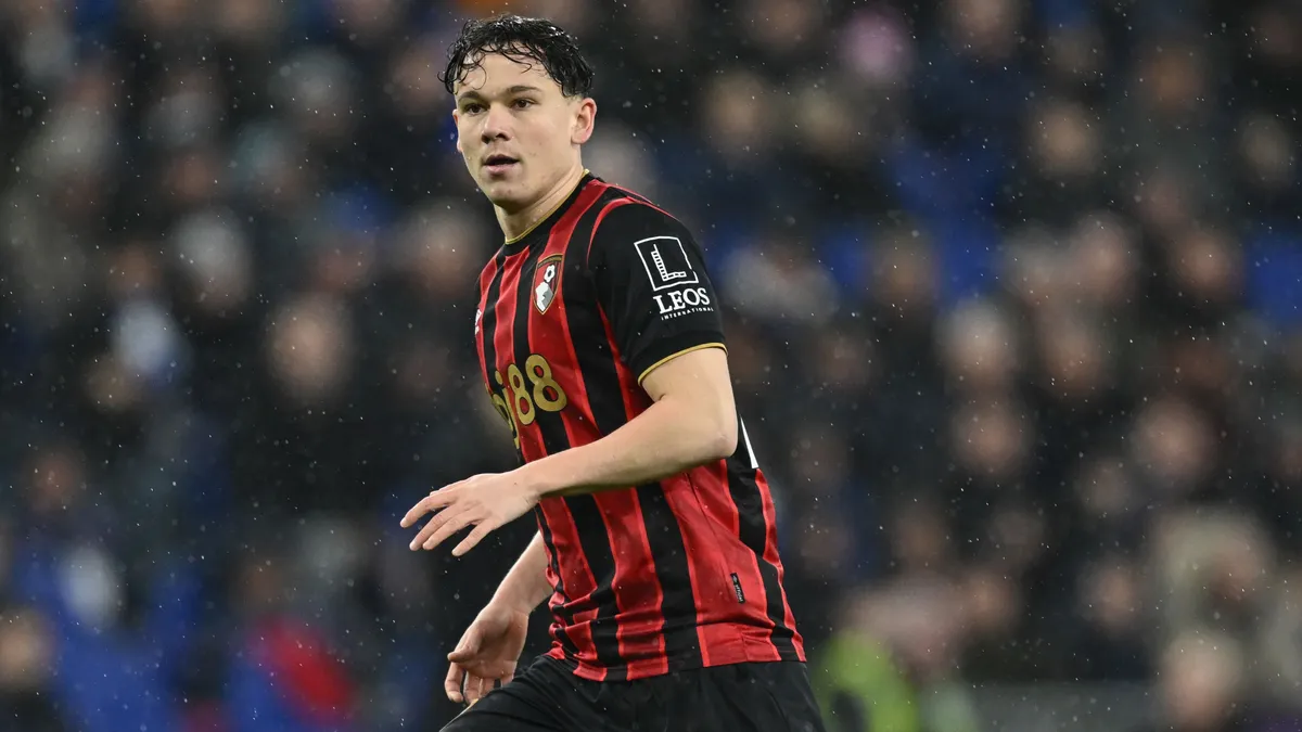 Tóth Alex a Bournemouth focistája