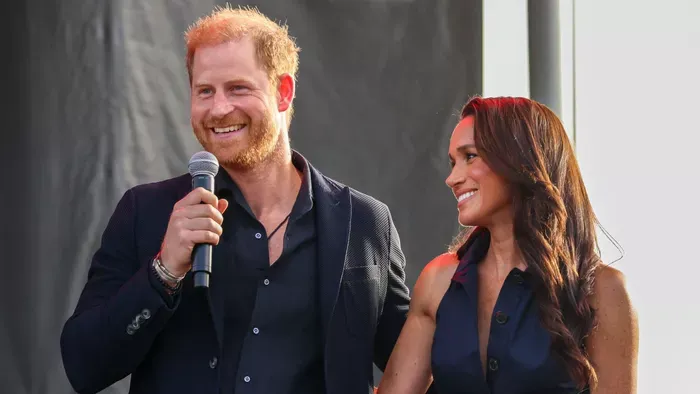 Kitálalt a dajka: ilyen valójában Meghan Markle és Harry
