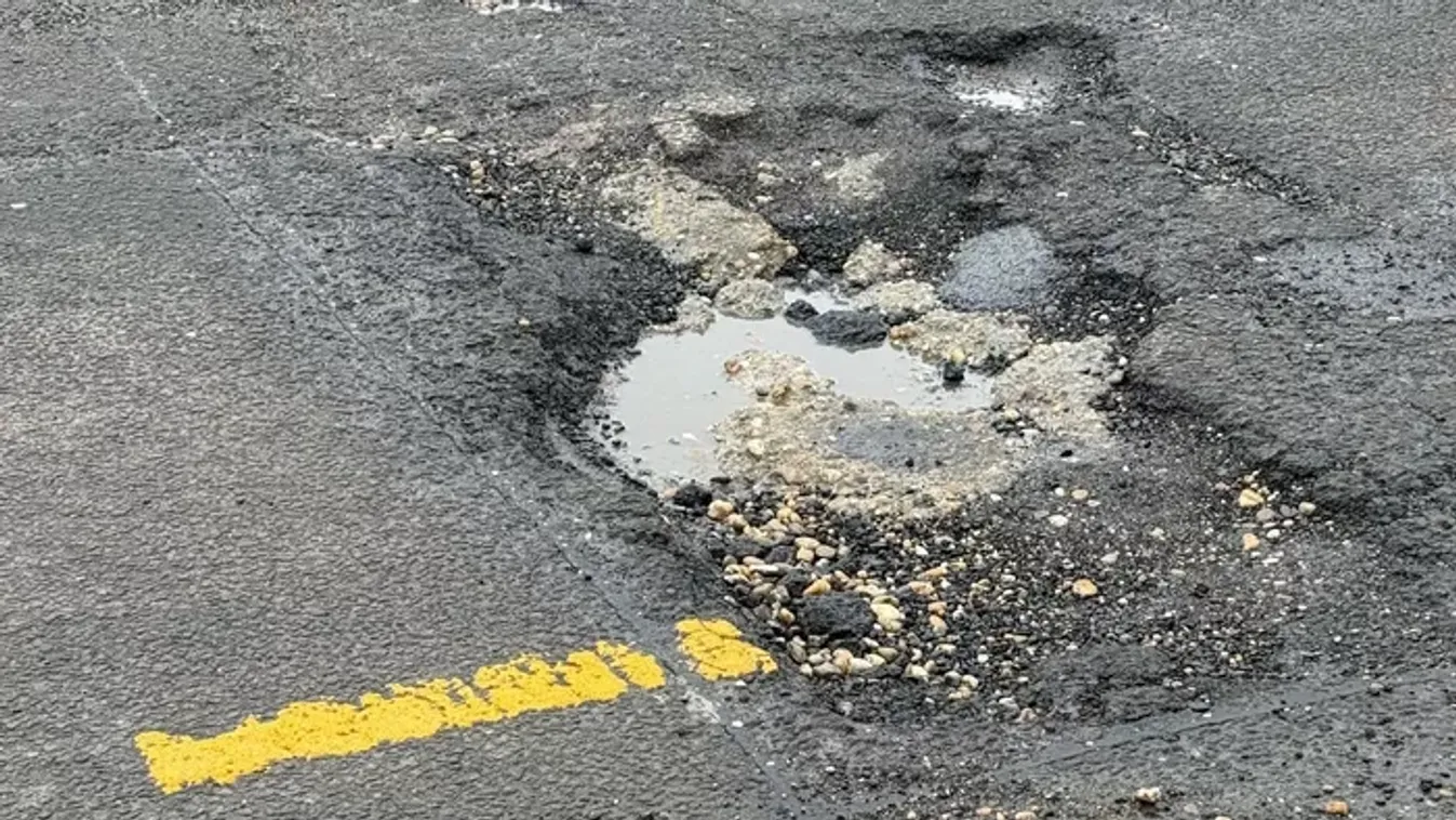 Leleplező fotók: Budapest útjai csatatérré váltak