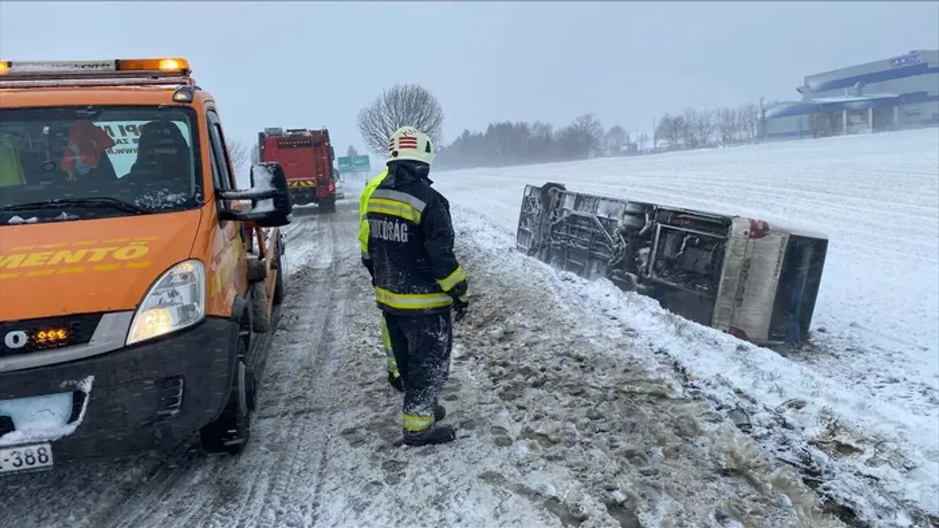 Döbbenetes videón a zalaegerszegi buszbaleset: ilyen ítéletidő tombolt a helyszínen