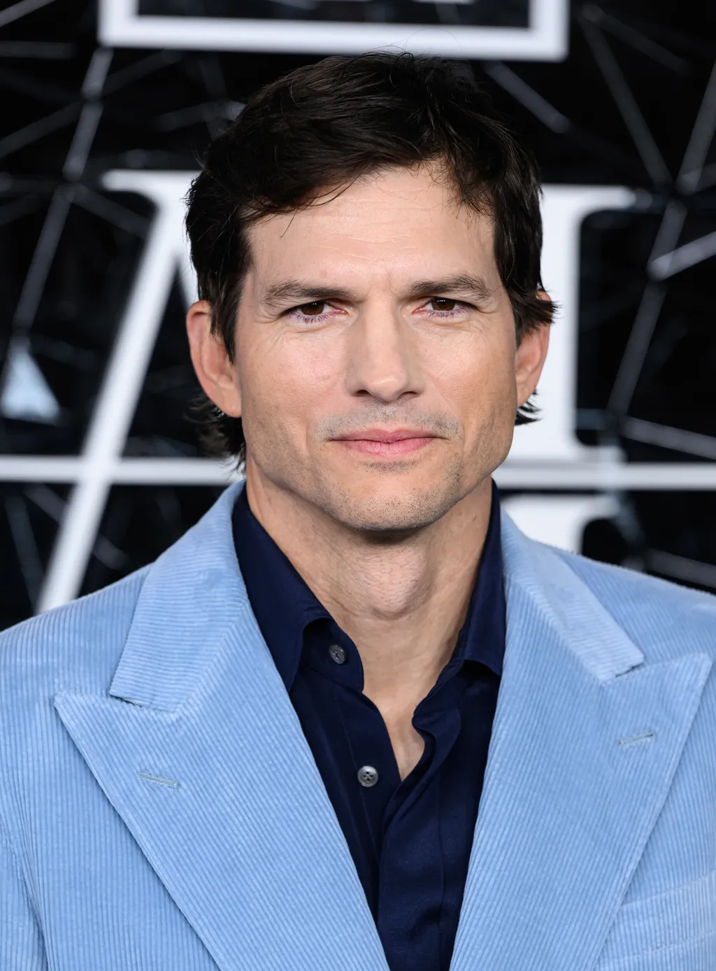 Ashton Kutcher sztáradatlap