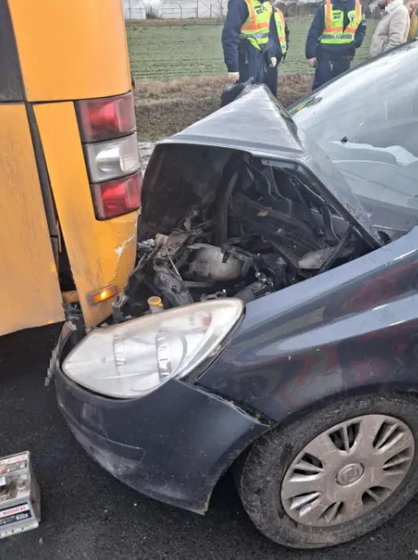Drurva buszbaleset történt Debrecennél