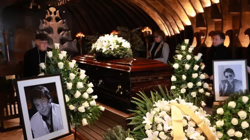 Exkluzív! Itt vannak az első fotók Fenyő Miklós temetéséről