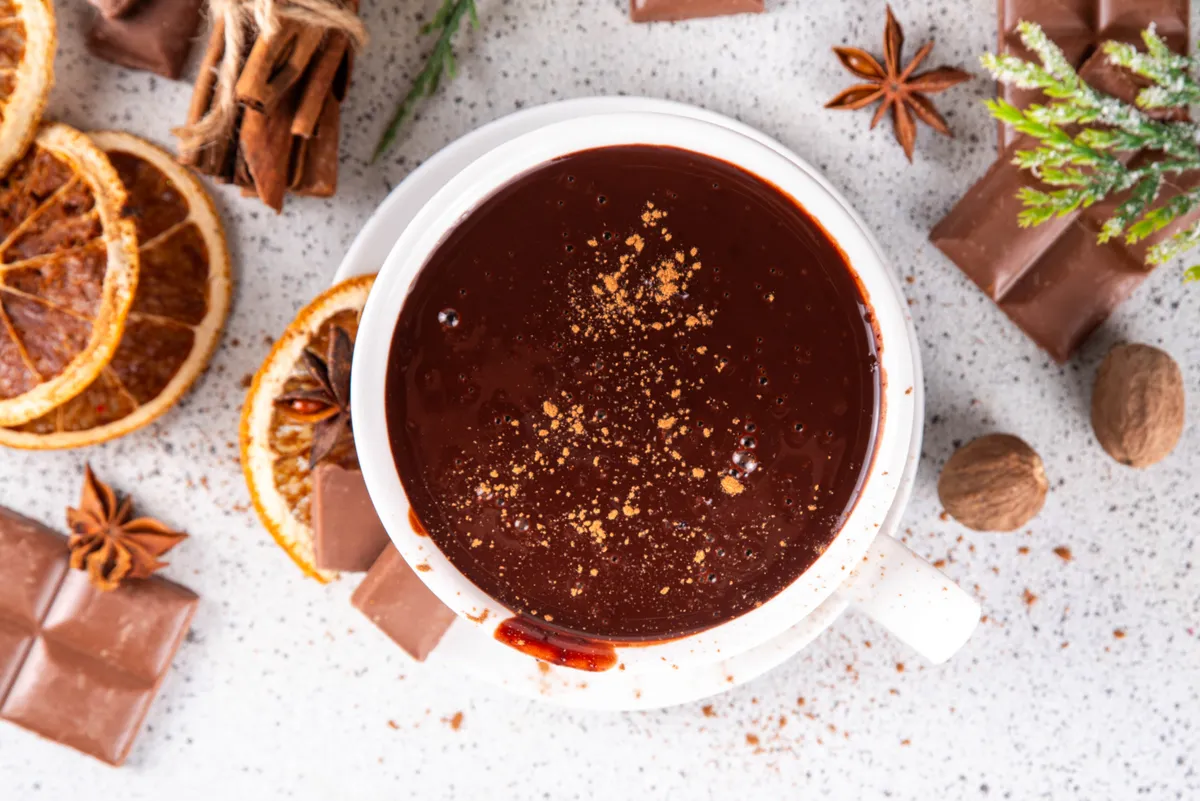 Narancsos-tejszínes csokikrém, az egyik legegyszerűbb mutatós sütemények közül