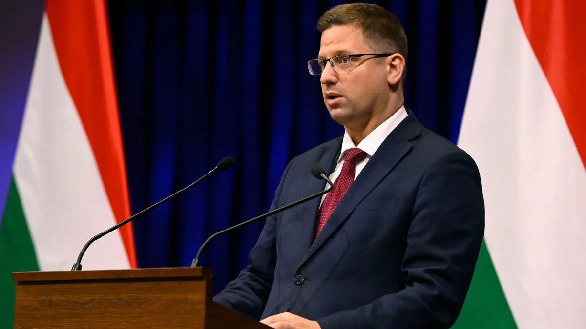 Kormányinfó: Gulyás Gergely bejelentést tett az agresszív ukrán fenyegetésekről, marad az árrésstop
