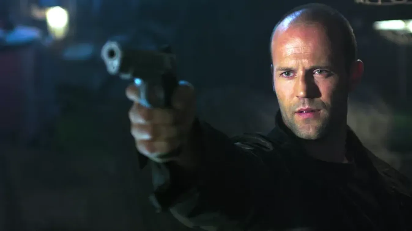 Új filmjében magát parodizálja és motort lop Jason Statham