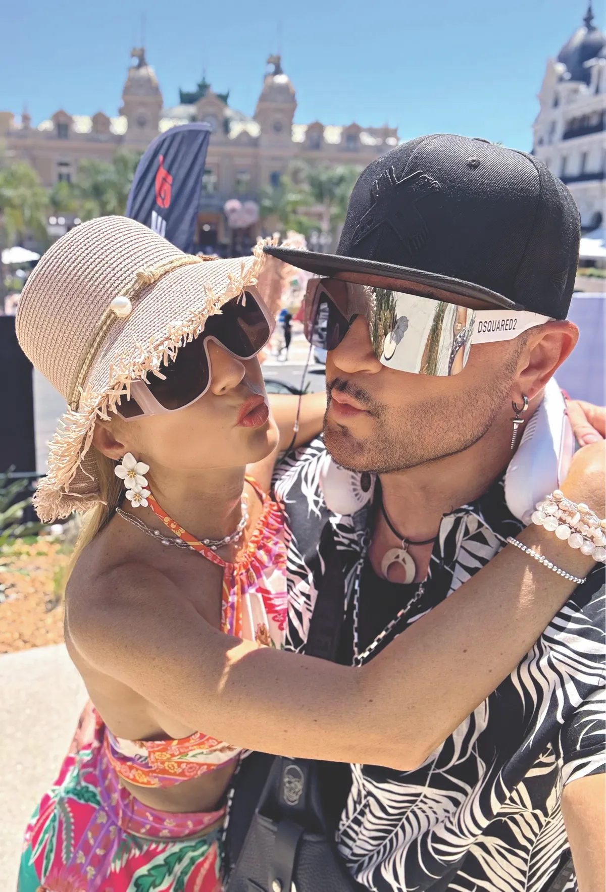 Hot feltöltés
Kozso megkérte szerelme kezét: "Még soha nem térdeltem le"