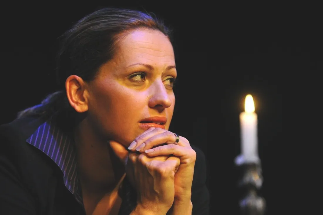 Benkő Nóra színlsznő