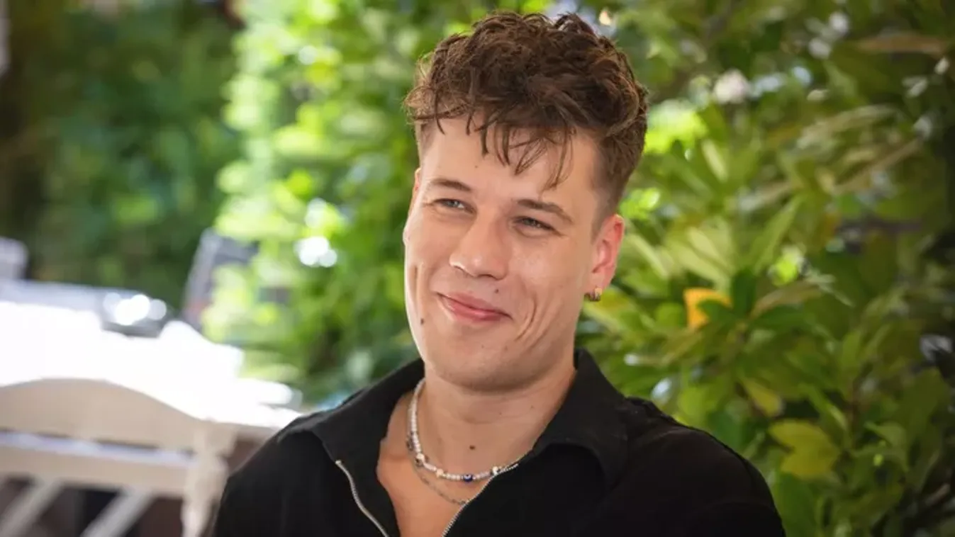 T.Danny végre elárulta: ekkor kerül le róla a titokzatos maszk!