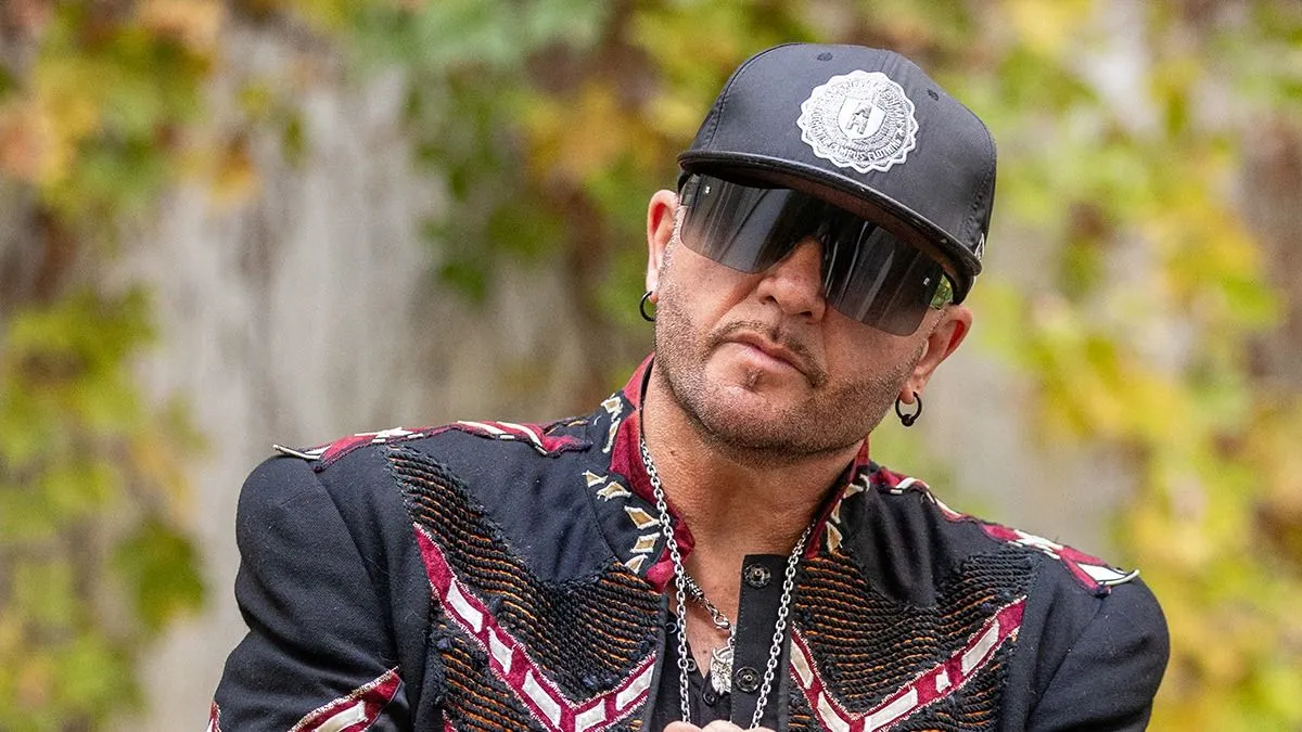 Kozso Párizsban tette fel a nagy kérdést