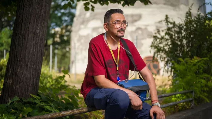 15 éve a műtőasztalon kapott új életet Ádám, a Bohócdoktor