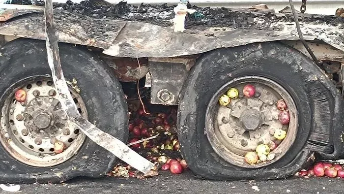 Menet közben gyulladt ki egy kamion az M3-as autópályán