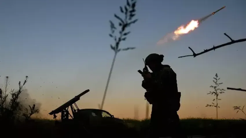 A babakocsi mellől rángattak el egy férfit a sorozó tisztek