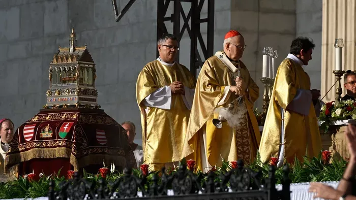 Súlyos beteg Erdő Péter? Kórházban ápolják a bíborost