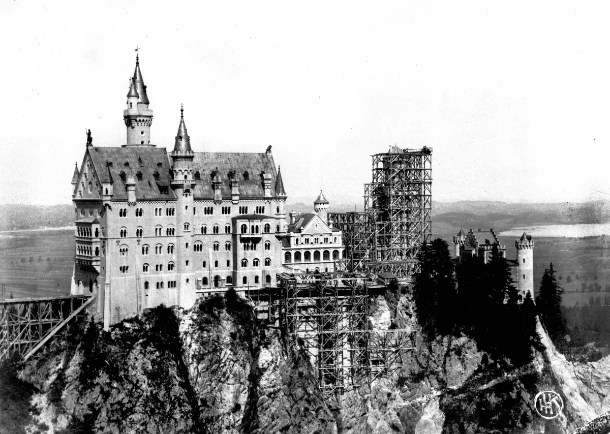 A Neuschwanstein kastély építkezése.