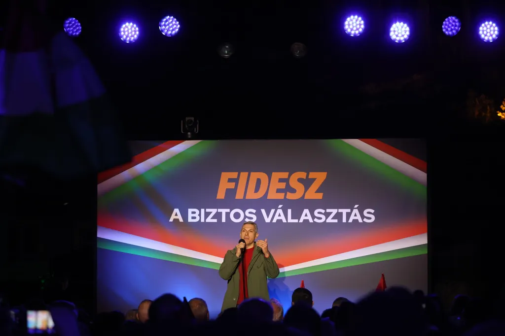 2026.03.25.Orbán Viktor_Országjárás_Esztergom
Lázár János