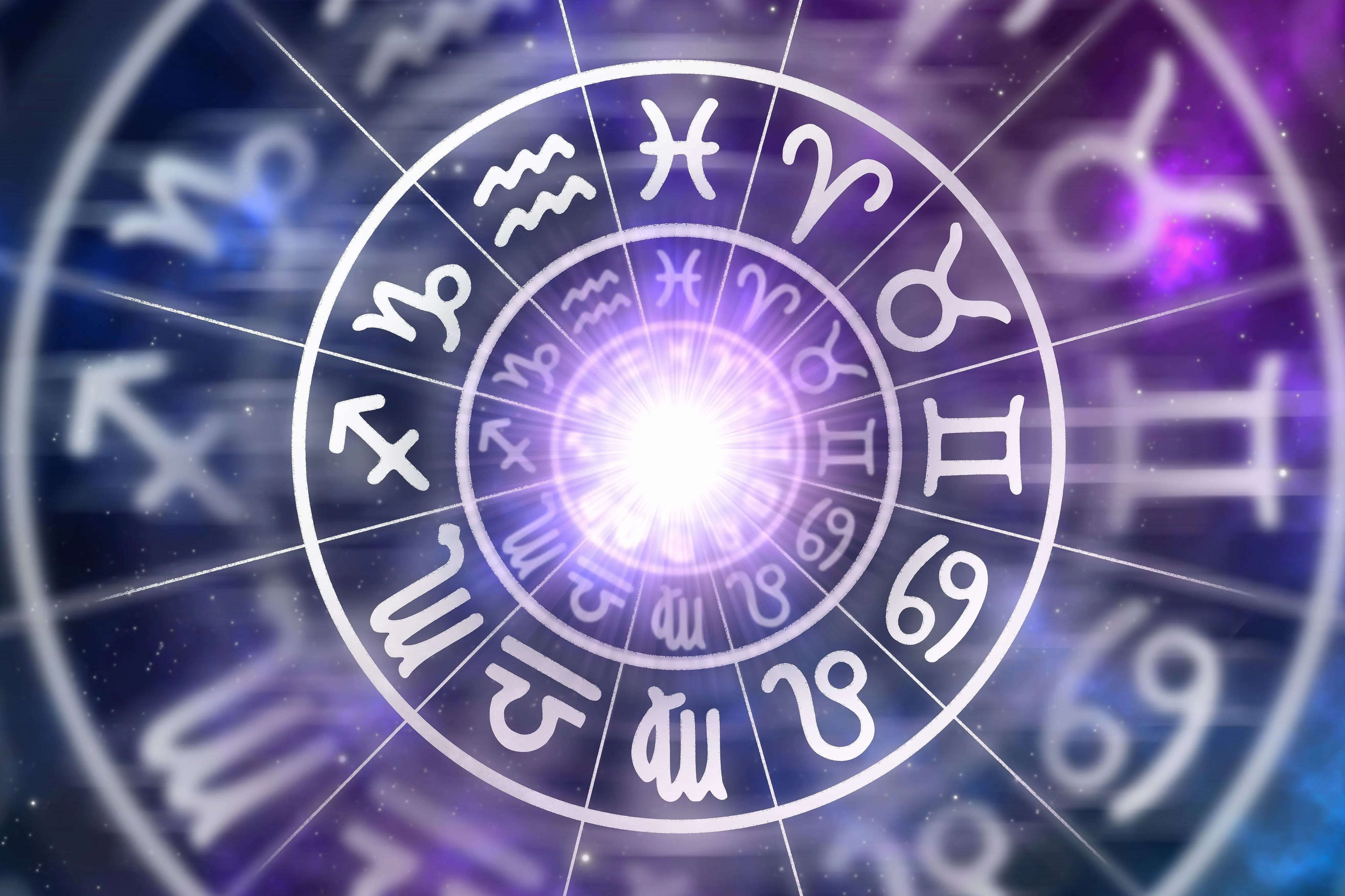 Bosszús Skorpiók, kétarcú Ikrek: a te főnököd milyen jegyű?