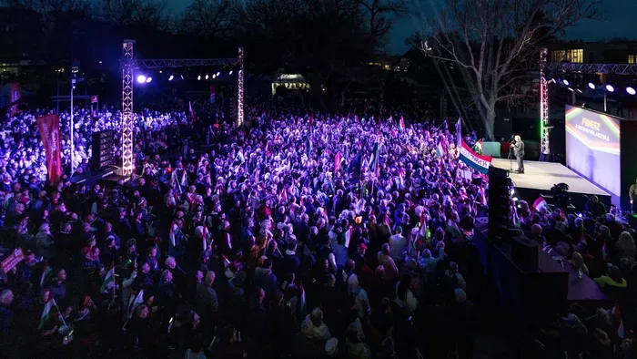 Így zúgott a „hajrá, Fidesz” Törökszentmiklóson – videó