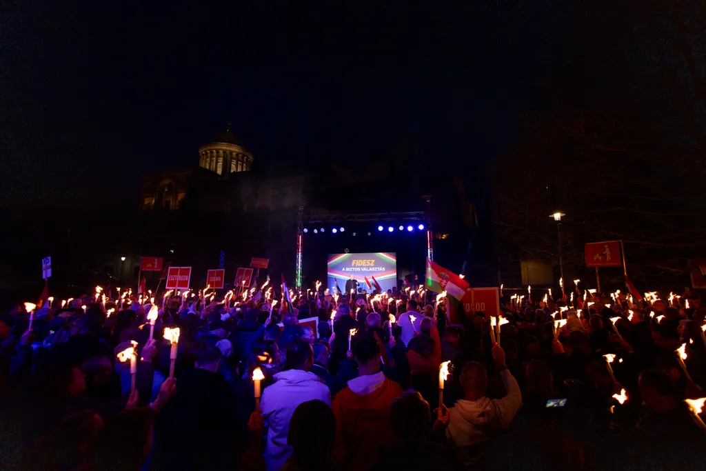 2026.03.25.Orbán Viktor_Országjárás_Esztergom