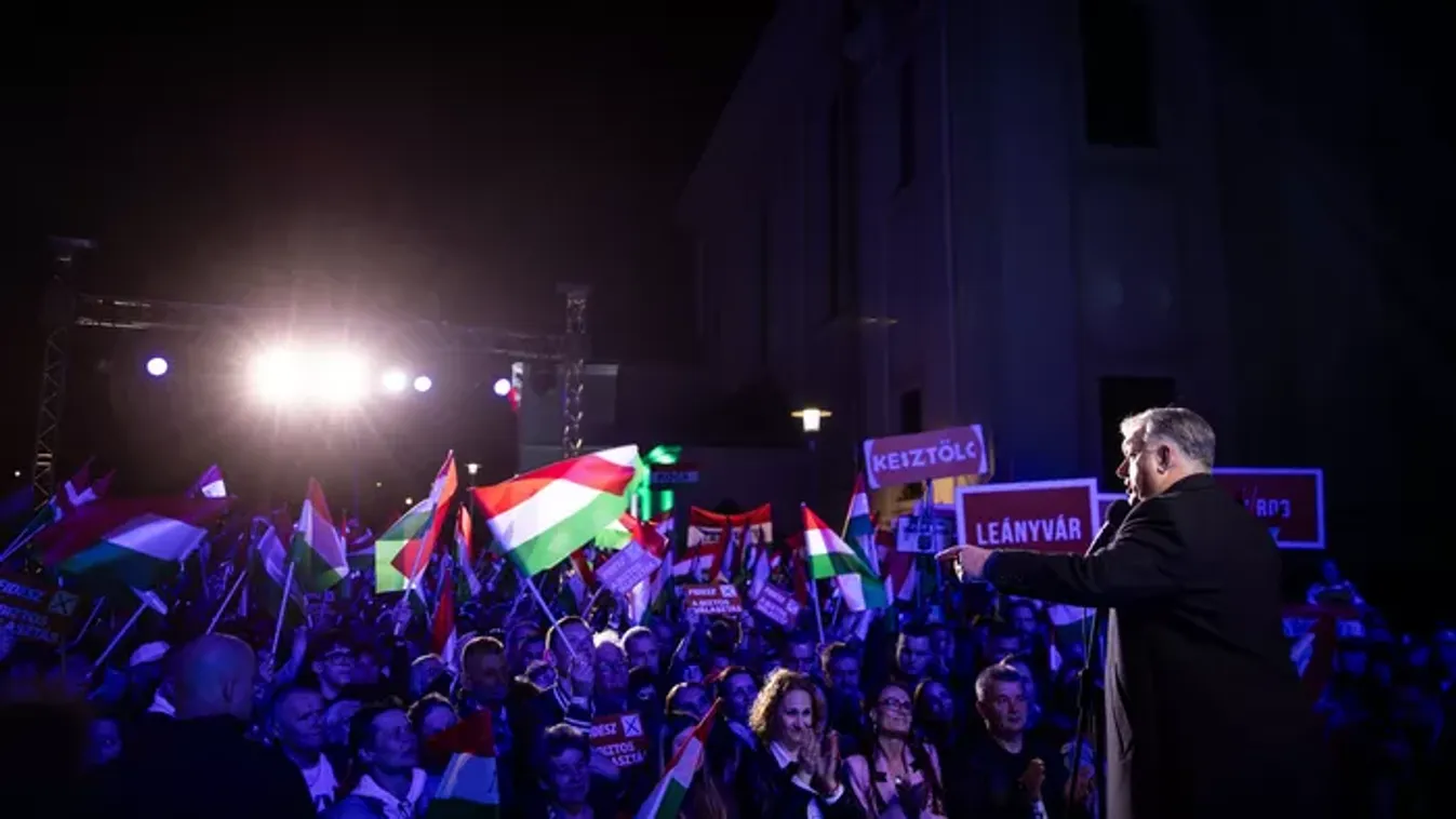 Videón a bizonyíték: ilyen népszerű a fiatalok körében Orbán Viktor