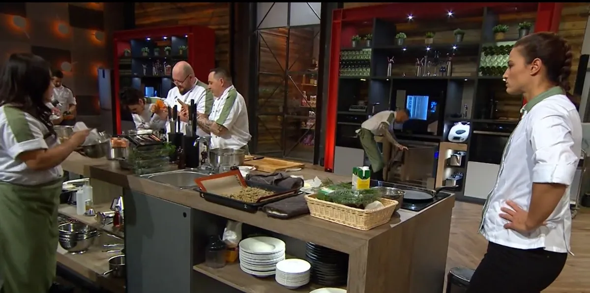 Séfek Séfe műsorában a zöld csapat elkezdett két felé húzni. 