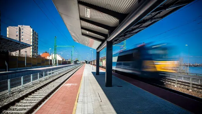 Balatoni vonatpara: Megállt az élet a déli parton!