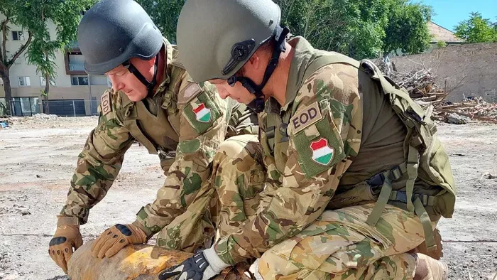 Lezárás Budapesten: világháborús bombát találtak