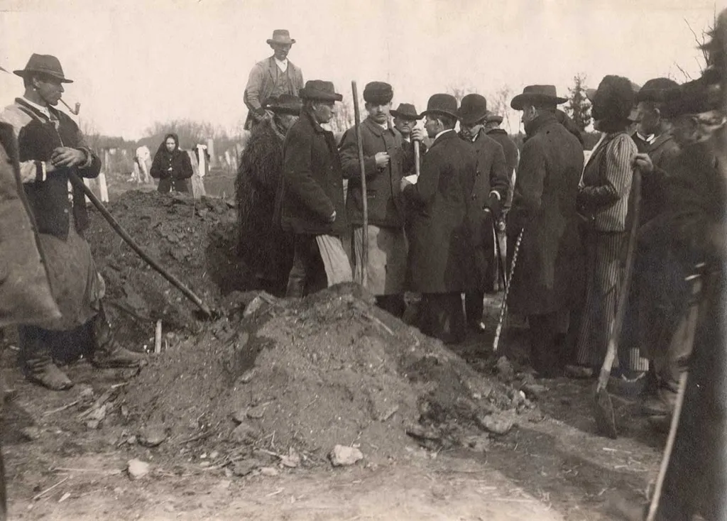 Szatmárököritói tűzkatasztrófa: 312 ember halt meg a táncos mulatságon