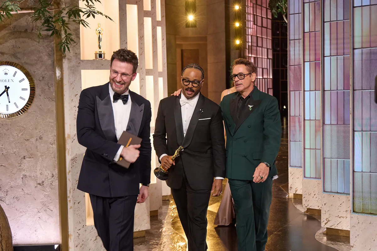 Robert Downey Jr., Ryan Coogler és Robert Downey Jr. az idei Oscar-gálán