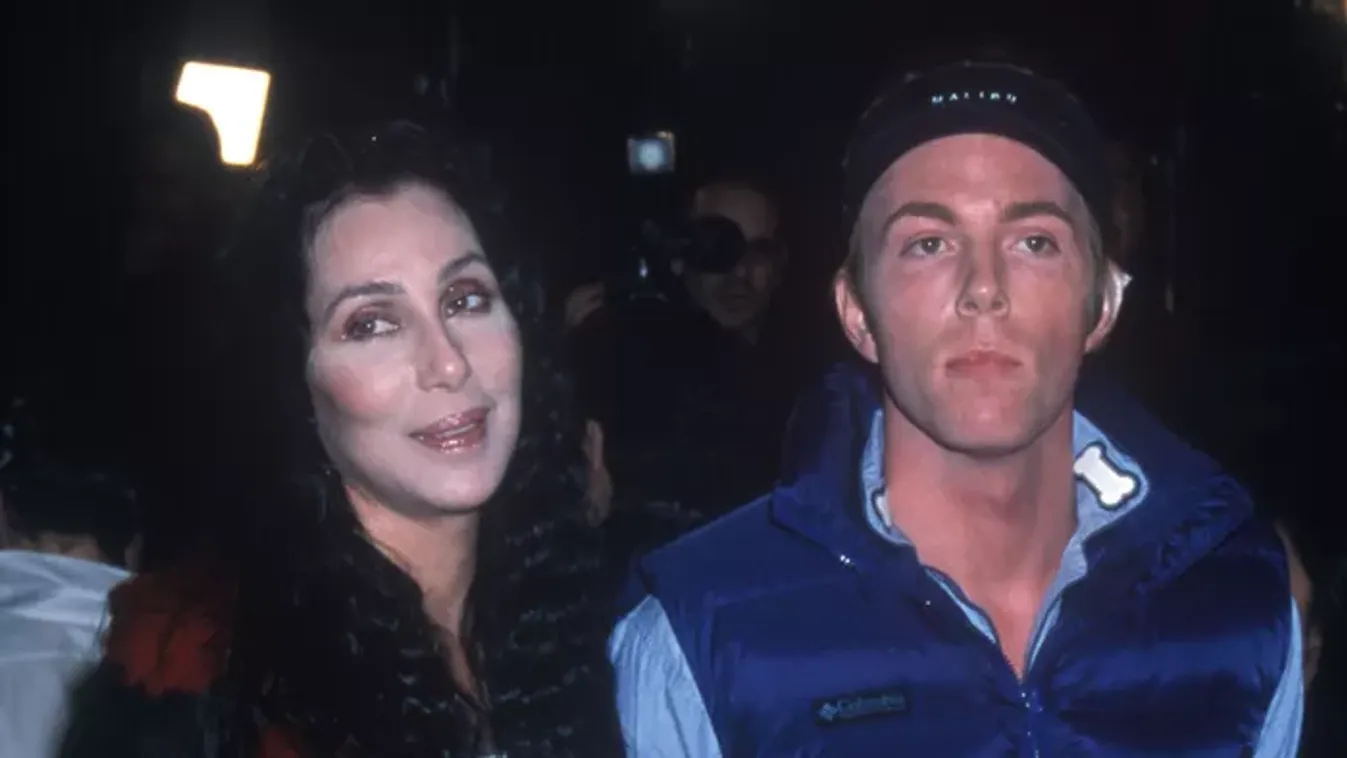 Cher ismét romokban: iskolai támadás miatt tartóztatták le a fiát