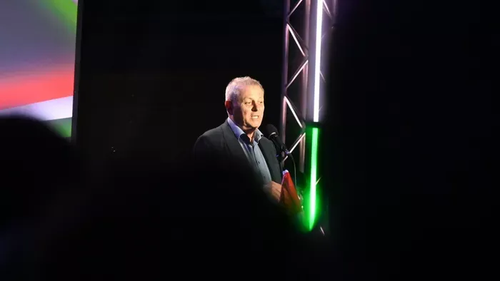 Azt szeretném, hogy az unokáim normális világban nőjenek fel