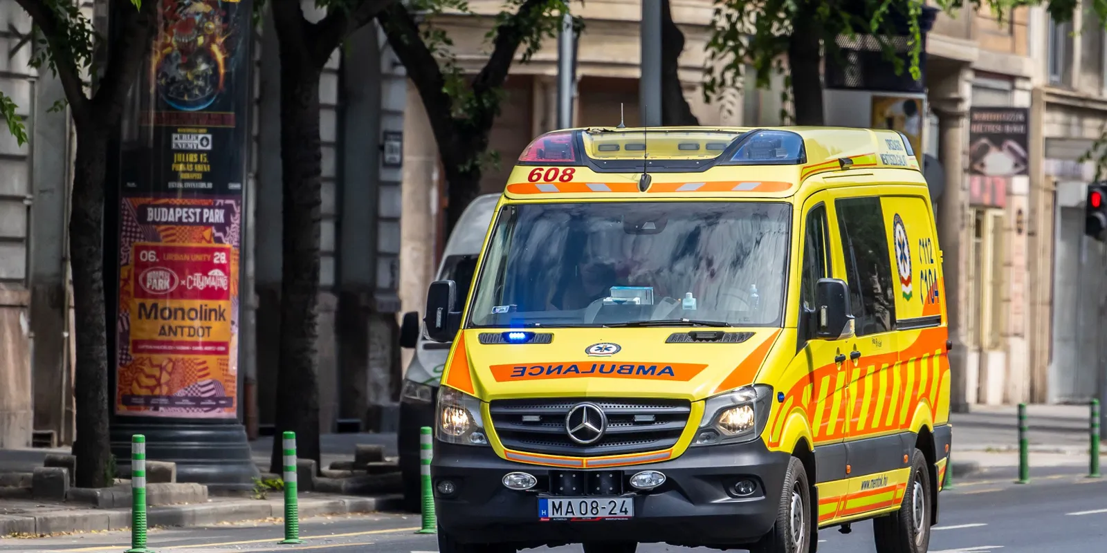 Káosz Budapesten: mentők és tűzoltók mindenütt