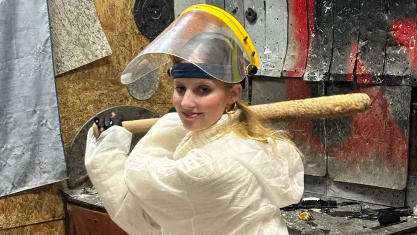 Imádják a nők: törés-zúzással vezetik le a stresszt