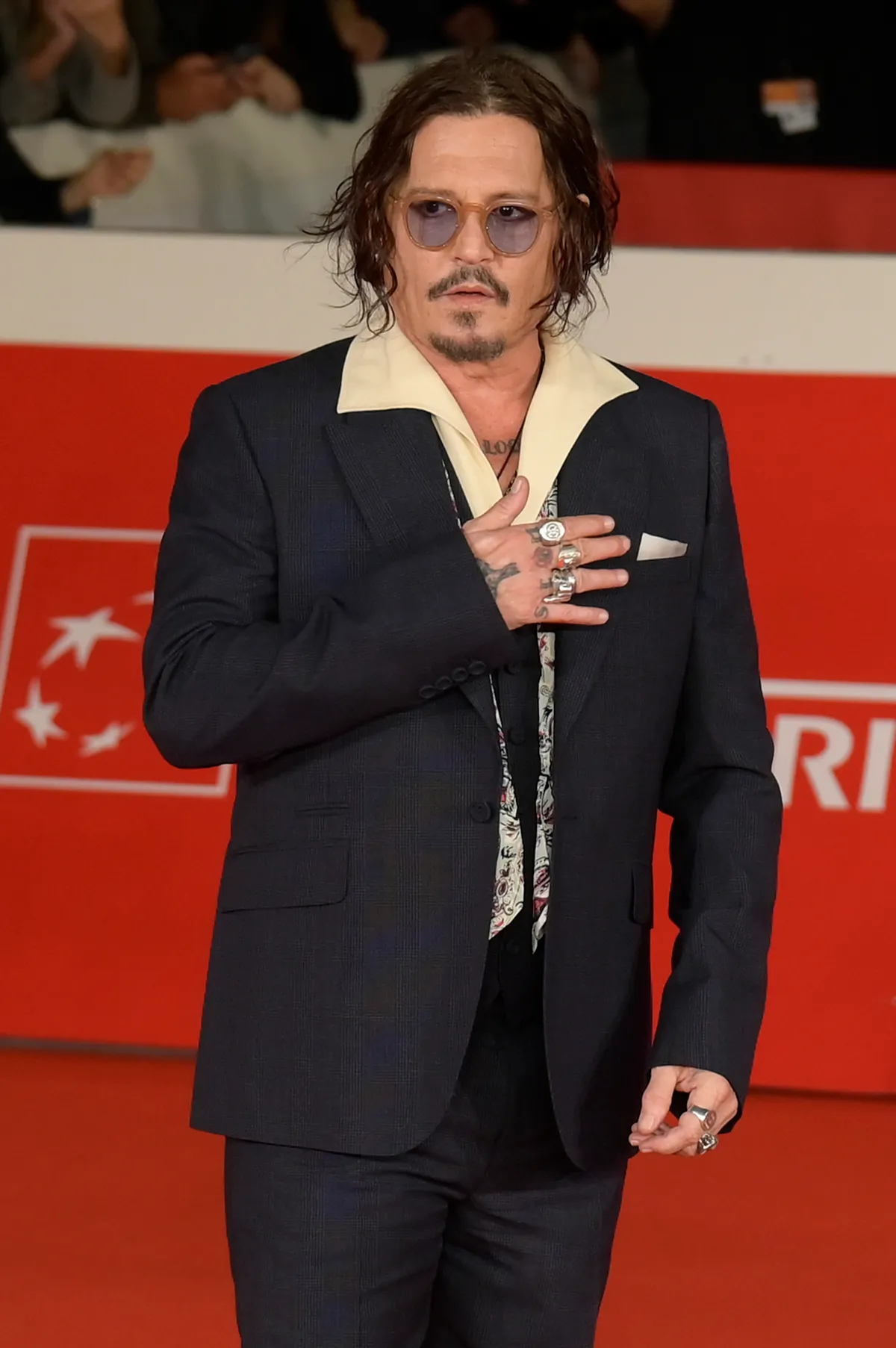 Johnny Depp befogadta Eric Dane-t az egyik luxus villájába 