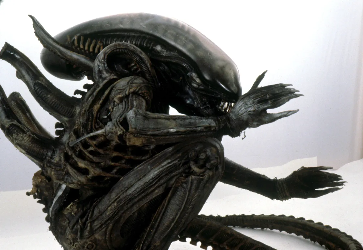 Az Alien film földönkívülije.