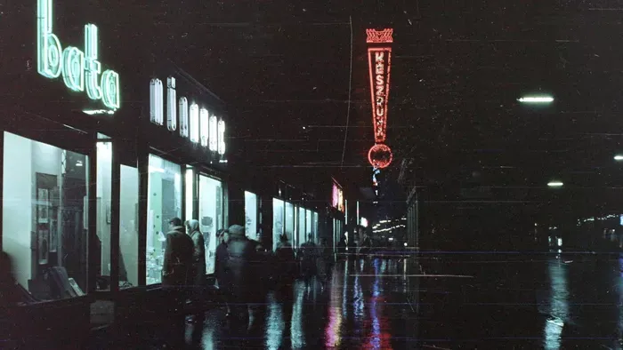 Neonfényes Budapest, te csodás!