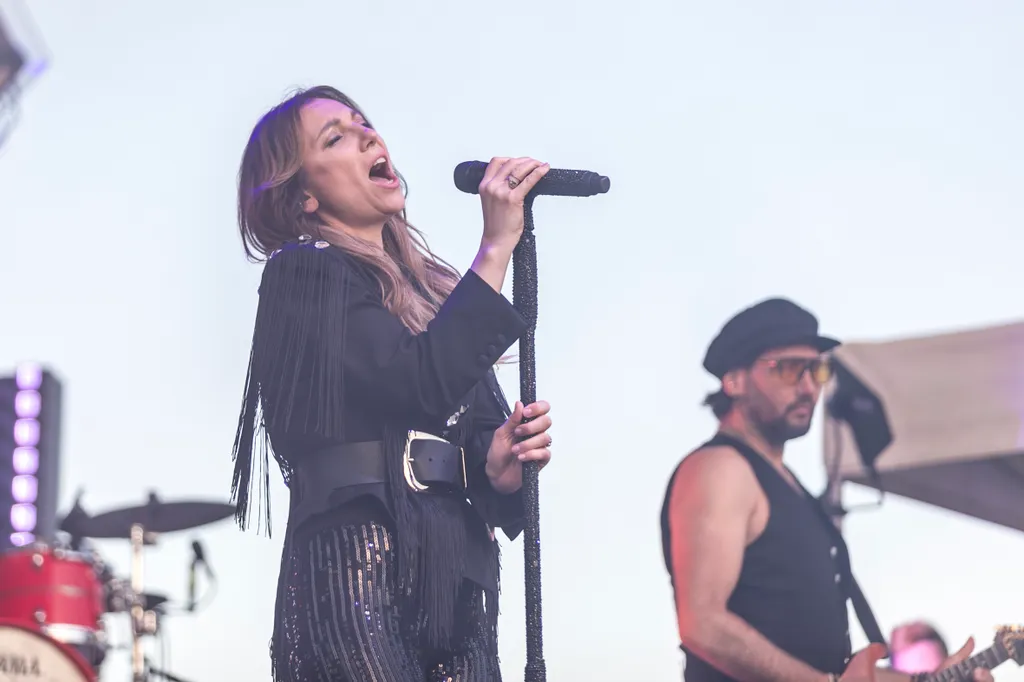 Rúzsa Magdi koncertszettje az Almavirágfesztiválon.