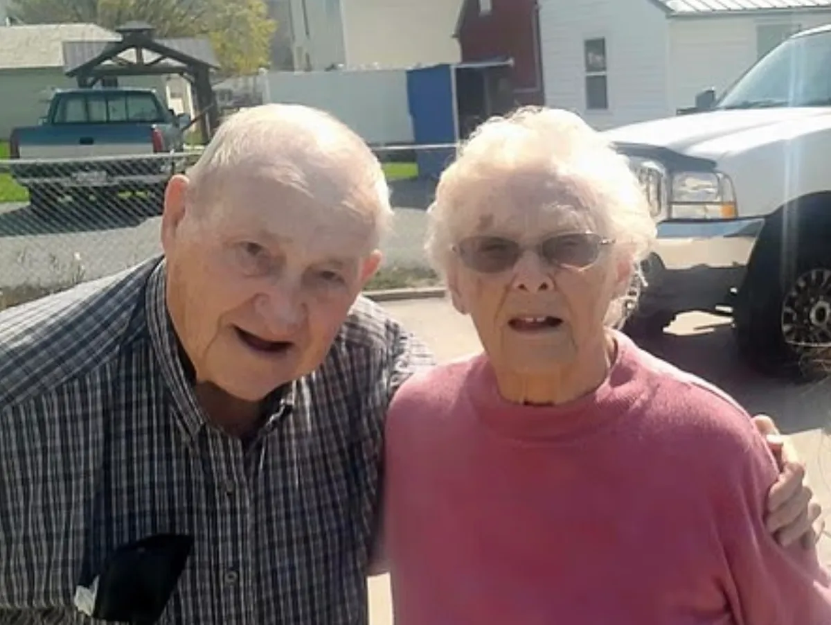 Kézen fogva hunyt el Kenneth és Marilyn Oland